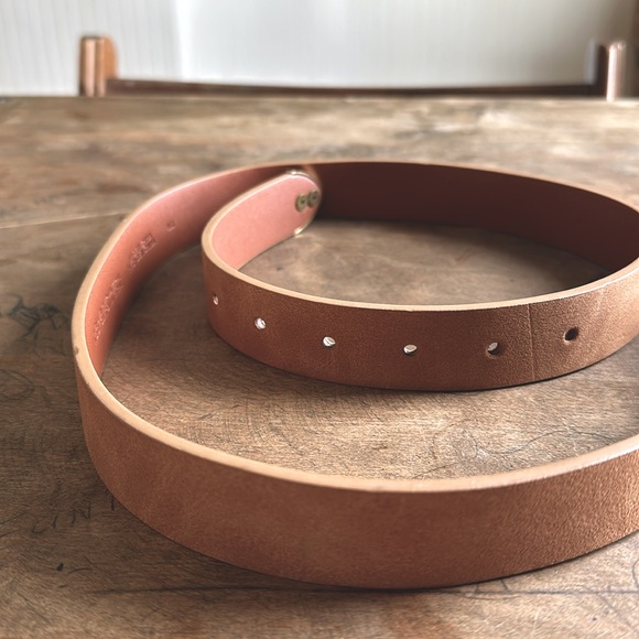 Universal Thread Brown Faux Leather Suede Belt Size L - Picture 4 of 4